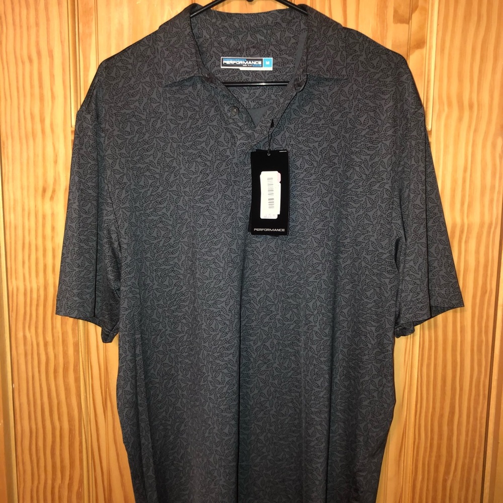 RoundTree & Yorke Performance Shirt